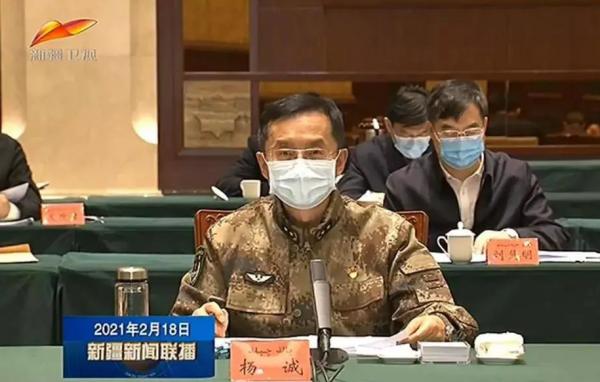 解放軍33個省級部隊,只有4個司令員是中將,其中2個屬於中將高配 解放軍33個省級部隊,只有4個司令員是中將,其中2個屬於中將高配