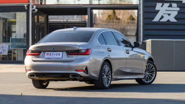 準新車況也能省10萬——二手寶馬325Li 首發版