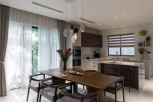 380㎡聯排別墅,無論白天還是晚上,外觀氣派有檔次賺足了面子 380㎡聯排別墅,無論白天還是晚上,外觀氣派有檔次賺足了面子