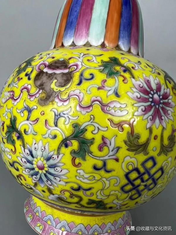 清黃地粉彩八寶紋賁巴瓶鑑賞