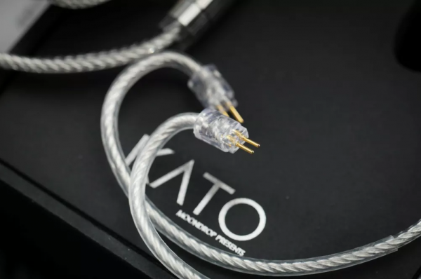 煥開箱丨有低頻就是旗艦，水月雨KATO開箱簡評