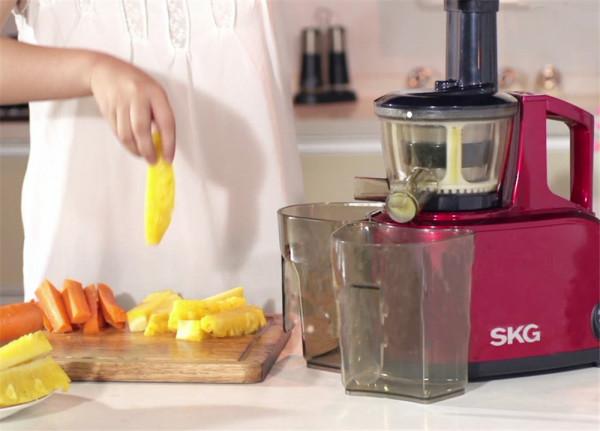 榨汁機和原汁機哪個好,值不值得買呢?從這6個方面和大家聊聊 榨汁機和原汁機哪個好,值不值得買呢?從這6個方面和大家聊聊