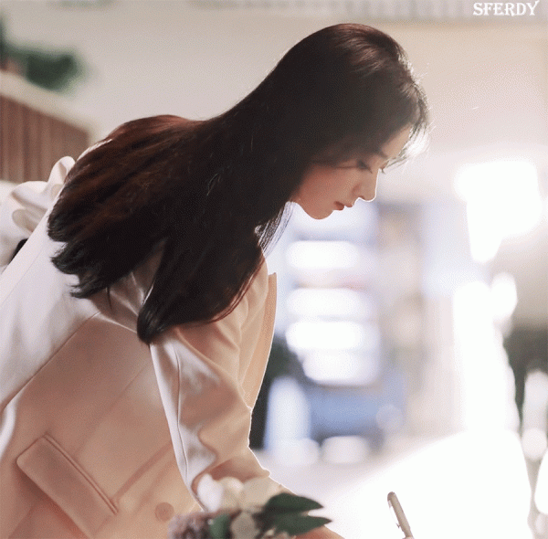 如果你聽信趙麗穎演的誰是兇手演技有問題,那請你去看一下在評價 如果你聽信趙麗穎演的誰是兇手演技有問題,那請你去看一下在評價