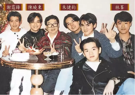 5對“師徒反目”的明星,有人大度原諒,有人公堂對薄 5對“師徒反目”的明星,有人大度原諒,有人公堂對薄