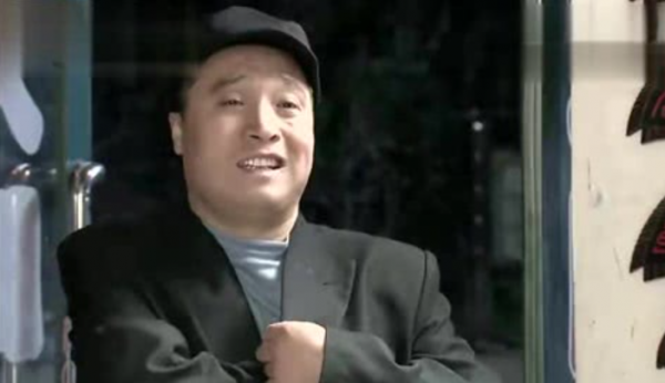 為了一個“傻子”,趙本山與央視主持人鬧翻,張小飛到底是什麼人 為了一個“傻子”,趙本山與央視主持人鬧翻,張小飛到底是什麼人