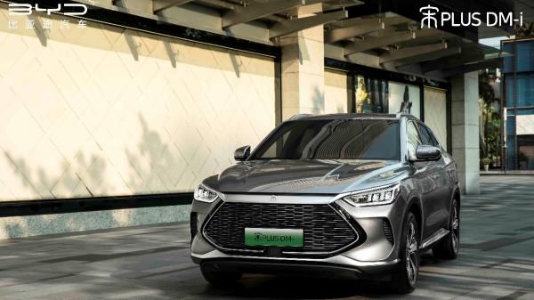 傳統車企反擊戰，新勢力真的不是對手