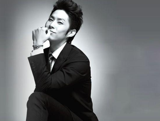 20年過去,F4各有各的故事,有人賣房賣車,有人任由豪宅變廢墟 20年過去,F4各有各的故事,有人賣房賣車,有人任由豪宅變廢墟