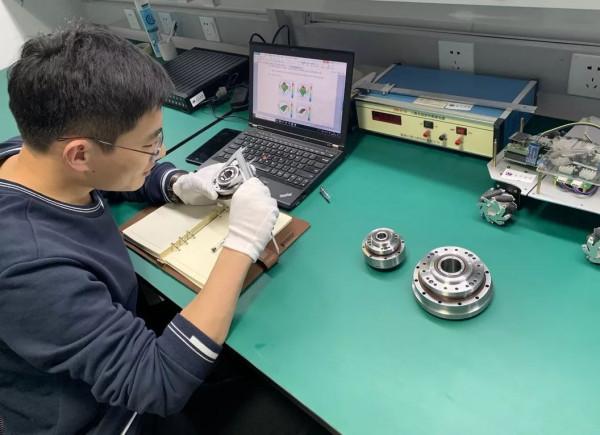 被日企壟斷60%市場，中國教師一舉打破壟斷，現年產8萬套供不應求