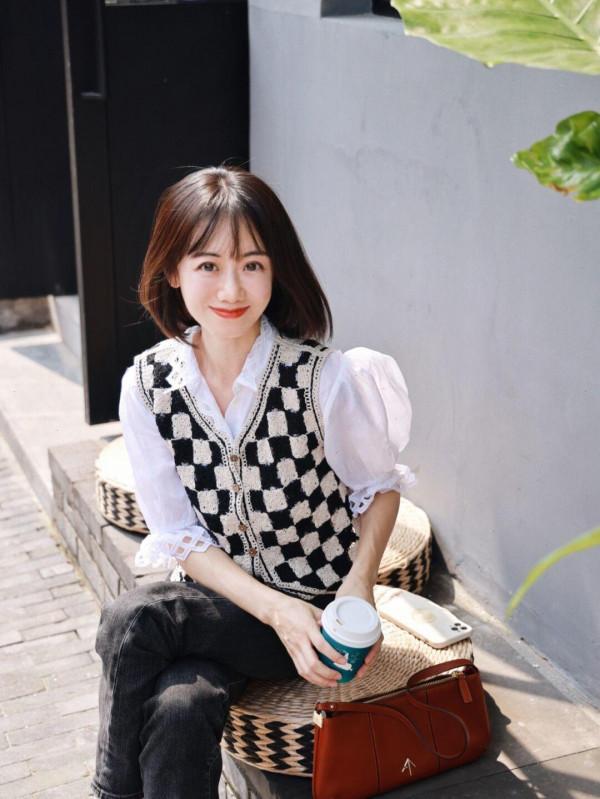 秋季的甜美風火了,學會這幾套少女穿搭,30+也能煥發活力與朝氣 秋季的甜美風火了,學會這幾套少女穿搭,30+也能煥發活力與朝氣