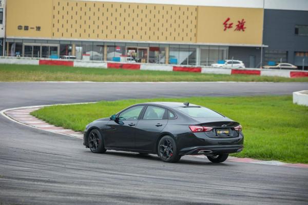 買菜車如何玩轉賽道？冠軍車手手把手為你演繹