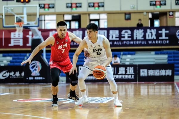 生吃王哲林！一個人扛起球隊！不愧是野球界第一分衛，太硬了...