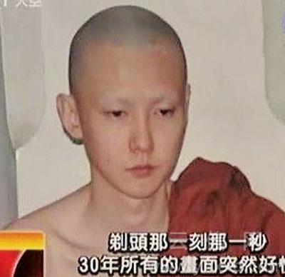 黃義達：出道19年，曾因抑鬱出家，43歲依然少年