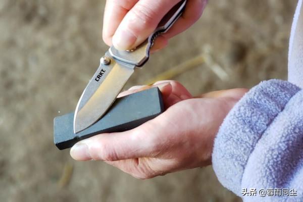 揹包客、徒步旅行如何選擇戶外刀具，教會你鑑別刀鋼的型別與特性