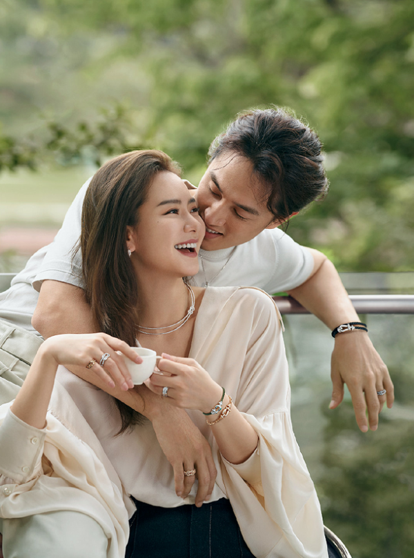 李承鉉、戚薇太適合“頂流夫妻”了,情侶裝造型,看著一點不土 李承鉉、戚薇太適合“頂流夫妻”了,情侶裝造型,看著一點不土