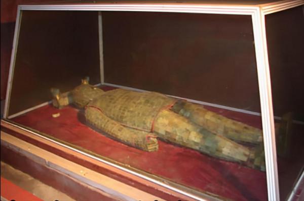 1968年西漢古墓事件：解放軍炸出上萬件珍寶，驚動周總理