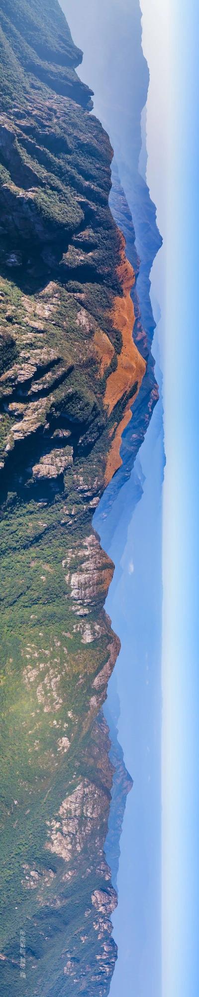 廣東最具魅力的四峰連穿徒步線路——“黃梅雪後”