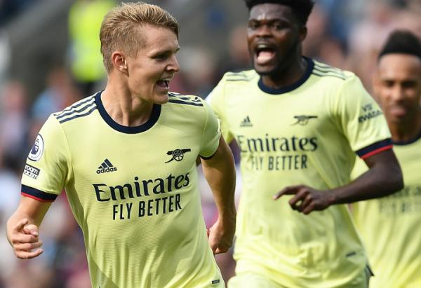 阿森納連續兩場小勝狀態回暖，門神穩健力壓厄德高成最佳