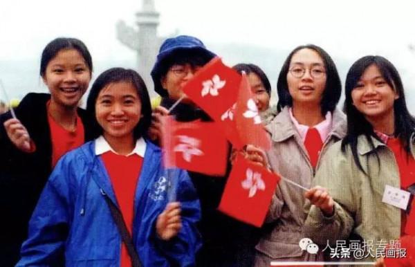 從老照片中，重溫那些年我們的國慶記憶