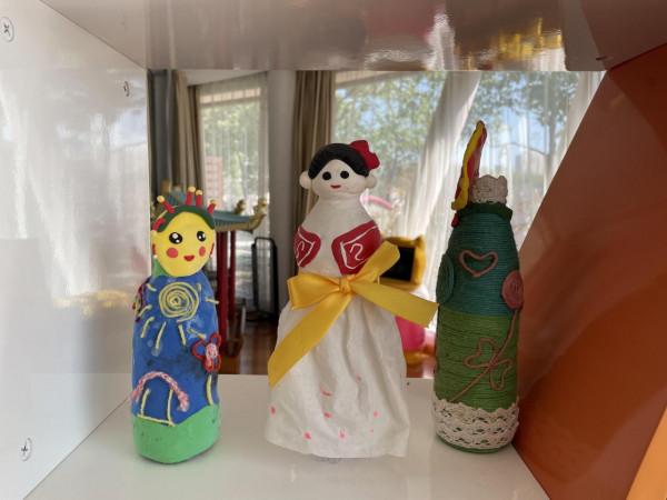 舊瓶也能“七十二變”激發孩童創意樂趣 舊瓶也能“七十二變”激發孩童創意樂趣