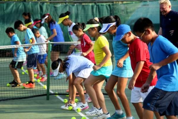 亞洲首位大滿貫李娜：為武漢捐款三百萬，把老公當“充電寶”