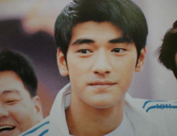 謎一樣的金城武，長得好看的男人都愛玩消失？