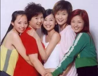 惜敗何潔無緣全國賽,喪女又離婚,超女馮家妹到底有多不走運? 惜敗何潔無緣全國賽,喪女又離婚,超女馮家妹到底有多不走運?