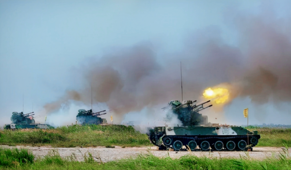 中國第二代自行高炮,造價是99式的兩倍多,屬於頂級技術水平 中國第二代自行高炮,造價是99式的兩倍多,屬於頂級技術水平