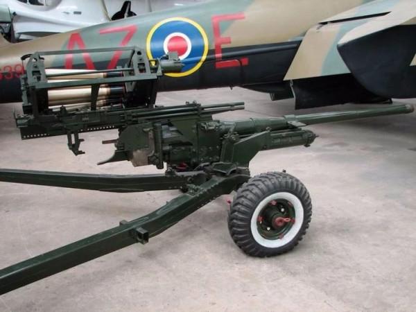 蚊子扛大炮~“采采蠅”的莫林斯57毫米6磅炮