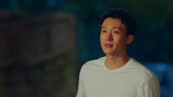 曾與宋祖兒合作演渣男，又演李庚希的大師兄，侯雯元終成寂寞高手