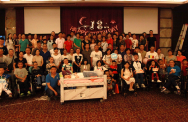 姐弟相繼患上漸凍症，父親多次想自殺，13歲少女的遺書讓人淚目