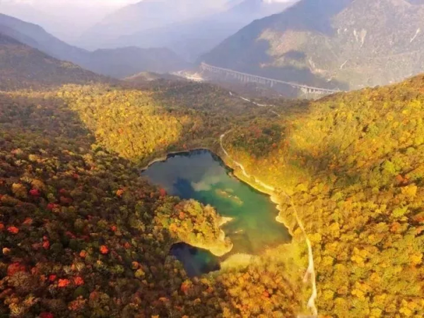 秋色來襲!7條自駕公路一網打盡四川最美風光,你去過幾條? 秋色來襲!7條自駕公路一網打盡四川最美風光,你去過幾條?
