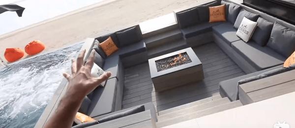 迪拜小哥甩賣7.7億豪宅 買就送勞斯萊斯和法拉利 迪拜小哥甩賣7.7億豪宅 買就送勞斯萊斯和法拉利