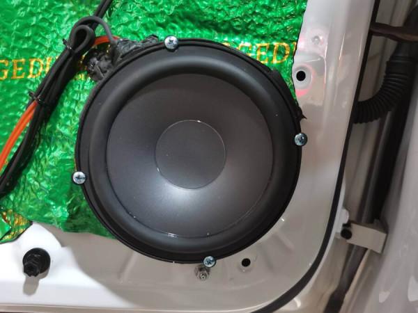 大眾速騰音響改裝，四門喇叭四門隔音快速提升音質