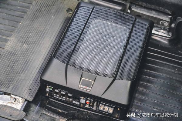 「分明稜角」整備一臺來自北國的拉達，解鎖下你心中的獨特小個性