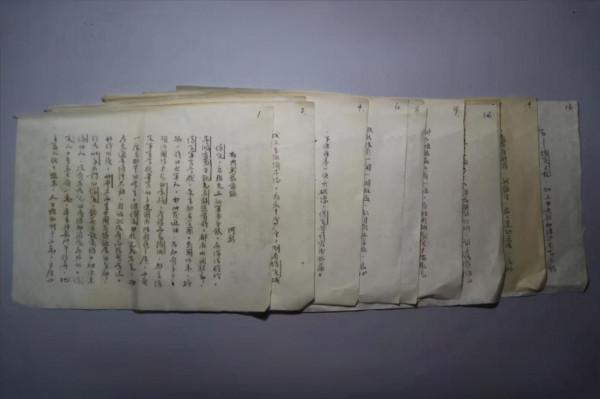 他們是誰?身穿國民黨軍服卻高呼“共產黨萬歲!” 他們是誰?身穿國民黨軍服卻高呼“共產黨萬歲!”