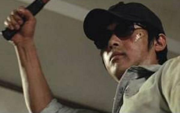 案情回顧：韓國殺人魔柳永哲，1年殺害20人，專挑富人和按摩女下手，被捕後炫耀稱：吃人肉能提神長壽