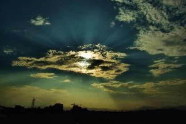 1984年，2.5萬人一夜喪生，小城成人間地獄，災難背後只因30美元