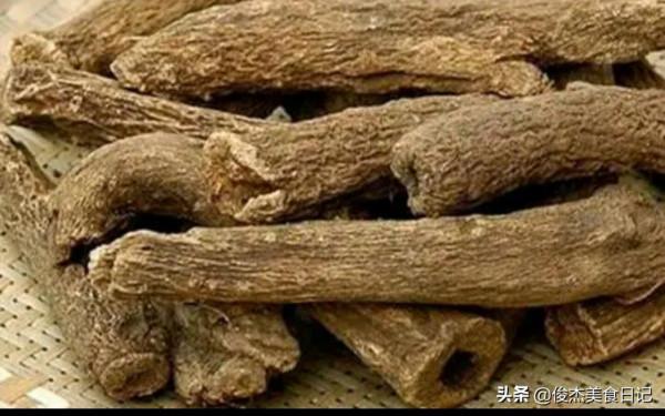 大廚詳細教給你廚房四十多種常用香料知識和用處,建議收藏學習 大廚詳細教給你廚房四十多種常用香料知識和用處,建議收藏學習