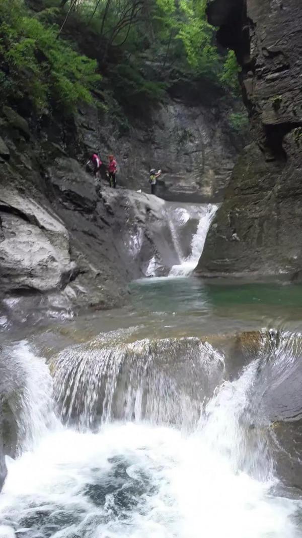 風景奇絕抱犢溝，“世外桃源”抱犢村