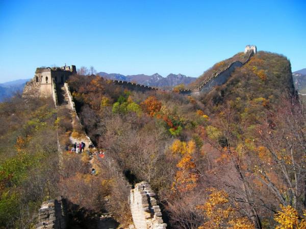 北京最著名一處野長城，歷經千年未經人工修整，門票免費公交直達