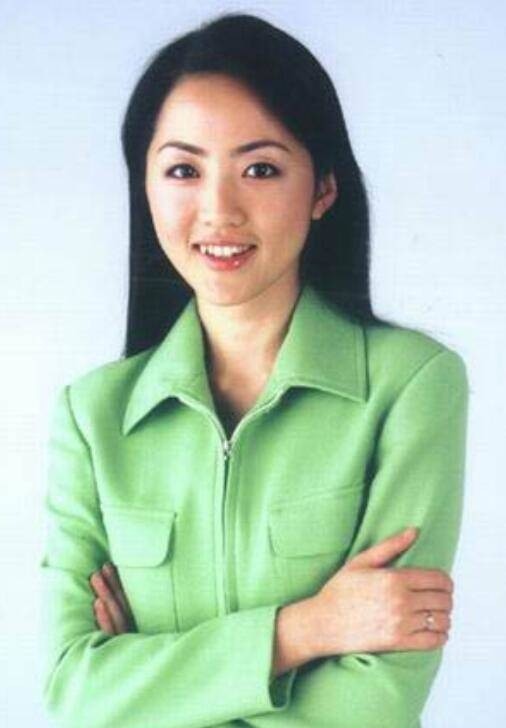 “天氣預報”楊丹:40歲高齡產子,主持26年容貌還宛如少女 “天氣預報”楊丹:40歲高齡產子,主持26年容貌還宛如少女