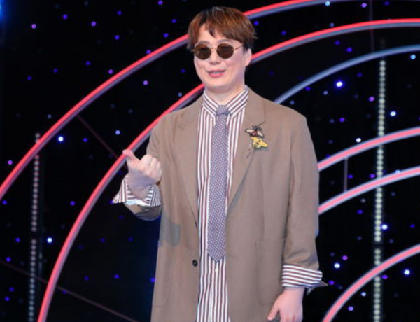 新戀情是烏龍!45歲盲人歌手蕭煌奇稱自己仍單身,請女孩投簡歷 新戀情是烏龍!45歲盲人歌手蕭煌奇稱自己仍單身,請女孩投簡歷