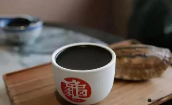 7年前800元一隻，如今2元一隻都沒人要，養殖戶叫苦，能怪誰？