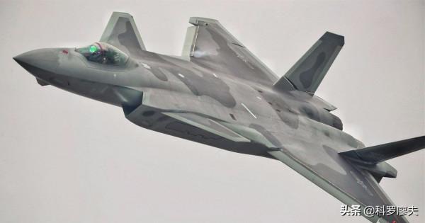 俄專家：蘇-57造價僅4千萬美元，而殲-20單價超1億美元，真的嗎？