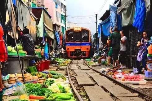 最會旅行的人都去逛菜市場了 最會旅行的人都去逛菜市場了