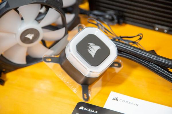 11代最後的倔強：七彩虹B560I+XFX RX 6600XT 裝機分享