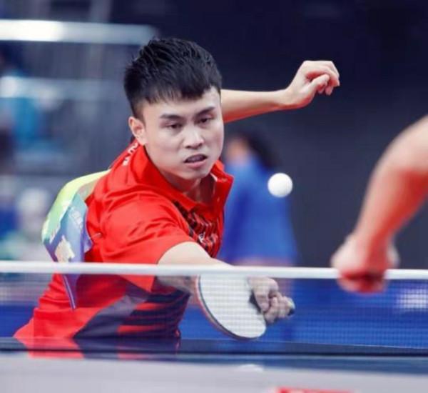 乒乓球第二日比賽，劉詩雯10-0選擇讓球，陳夢無奈慘敗，孫穎莎穩