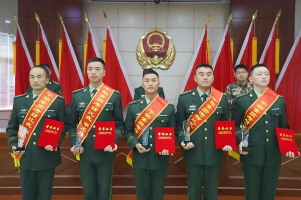 朗吧丨意料之外的三等功