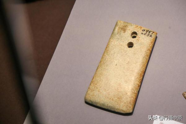 5000年前的“手機殼”?博物館的這件文物,火了 5000年前的“手機殼”?博物館的這件文物,火了