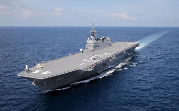 中俄聯手收拾日本！殲15低空飛躍日本航母，俄軍在日本海發射導彈